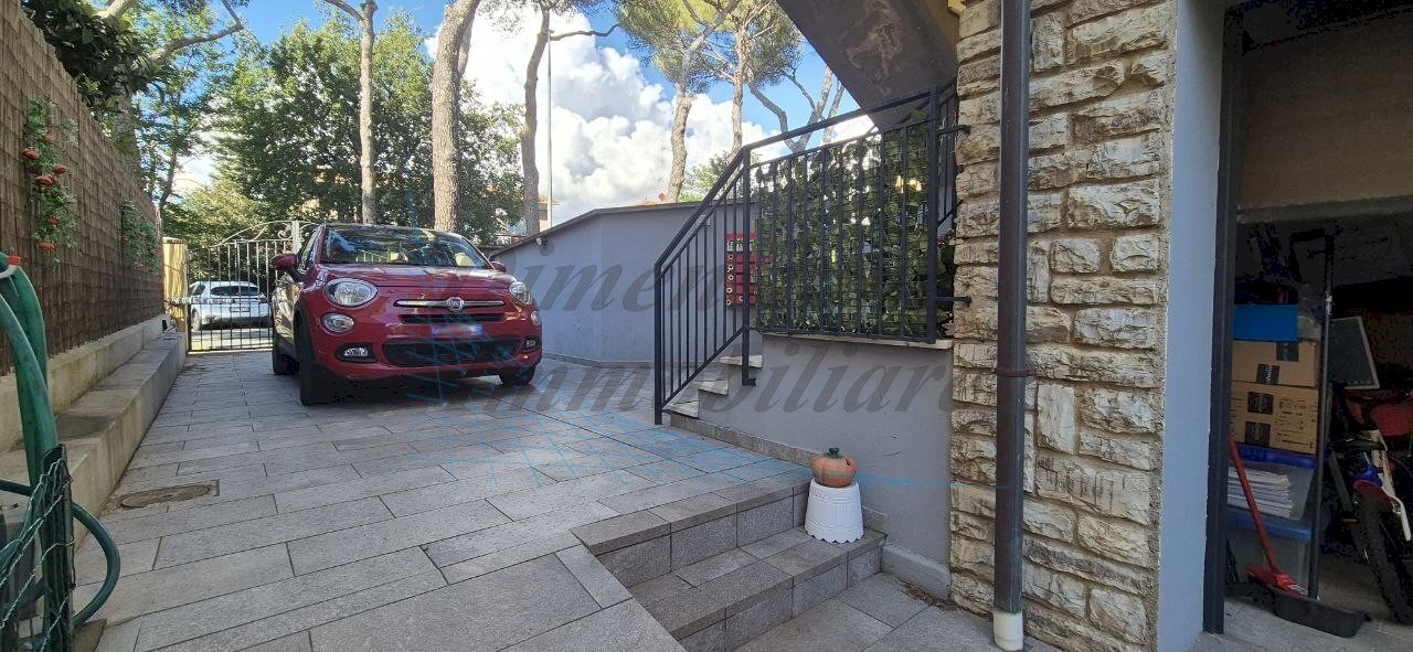 photo_23_2025-10-07_16-01-25.jpg - Casa indipendente Via Salvatore di Giacomo, Rosignano Marittimo - foto 3