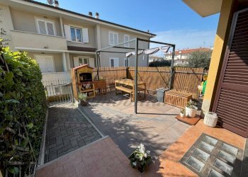 photo_21_2025-09-01_12-14-05.jpg - Villa a Schiera Via Rino Pachetti, Rosignano Marittimo - foto 4