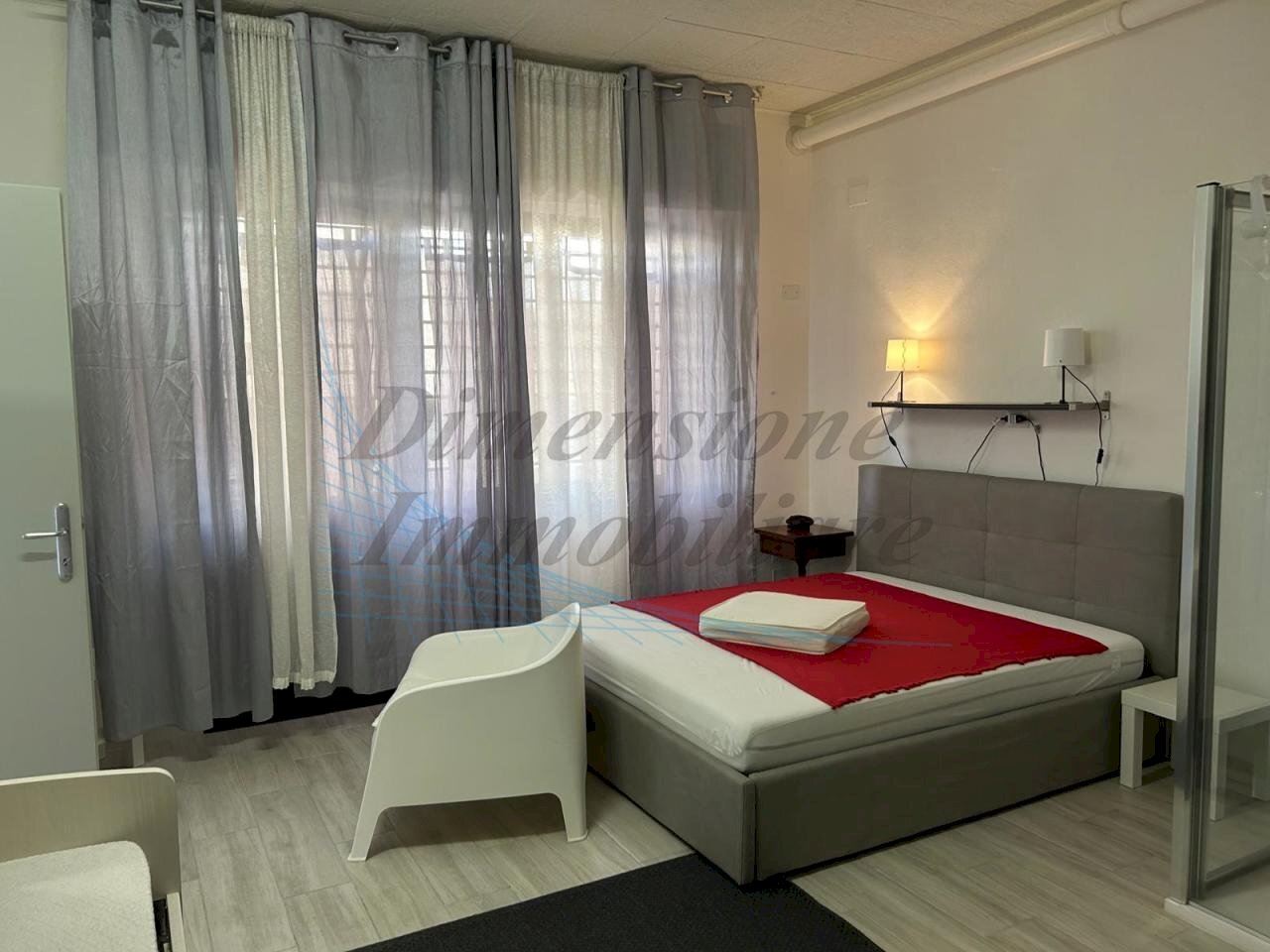 Camera matrimoniale 1.jpg - Trilocale Viale della Repubblica   15, Cecina - foto 3