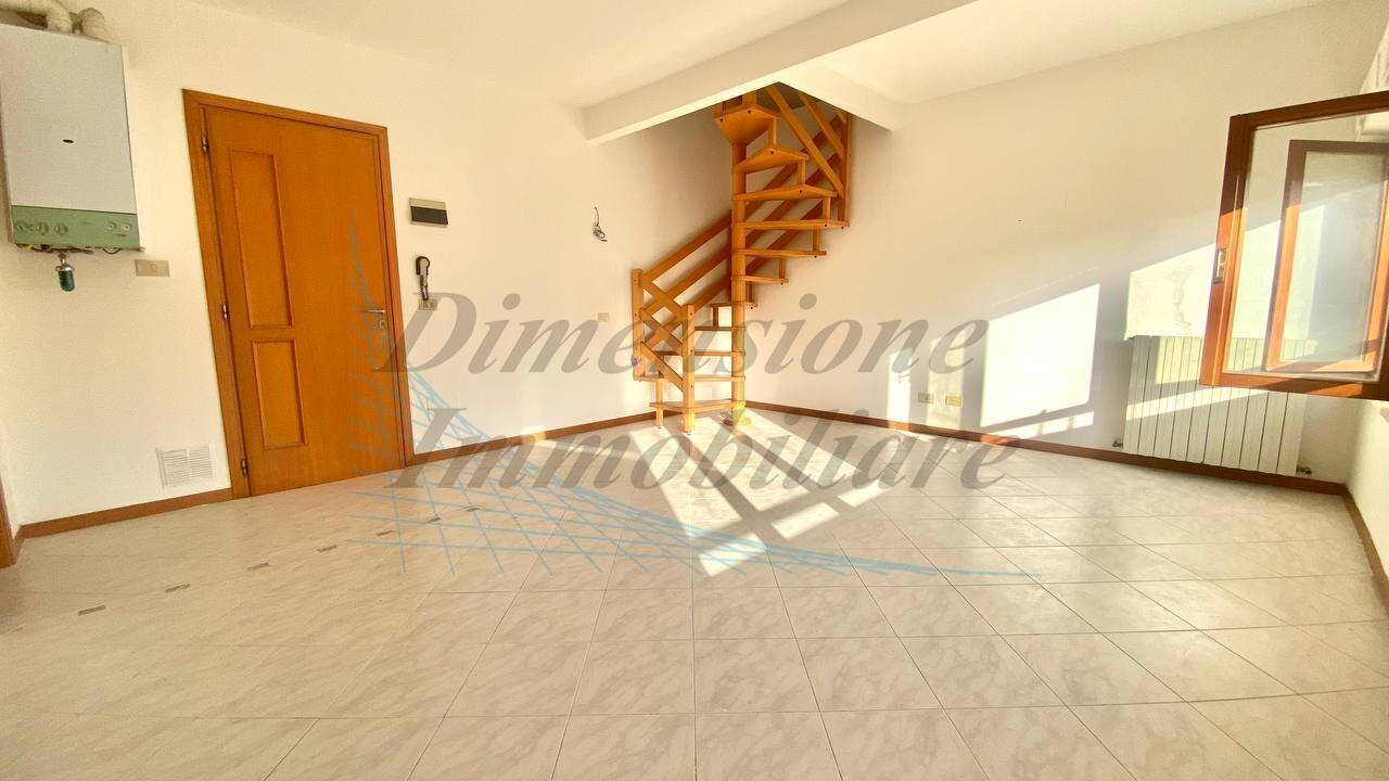 5771477272140826739.jpg - Appartamento Via Luca della Robbia, Cecina - foto 3