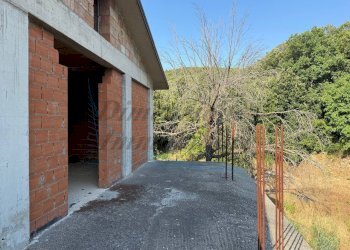 photo_11_2025-07-18_09-34-52.jpg - Villa Via della Serra, Santa Luce - foto 17