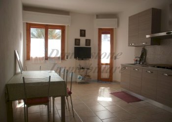 Soggiorno.Cottura.JPG - Bilocale Piazza Giuseppe Garibaldi 23, Rosignano Marittimo - foto 1