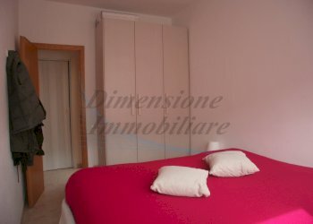 Camera matrimoniale.JPG - Bilocale Piazza Giuseppe Garibaldi 23, Rosignano Marittimo - foto 6