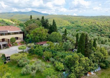 photo_2025-05-16_11-45-42.jpg - Appartamento Via Po 17, Cecina - foto 3