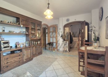 photo_2_2025-05-15_18-45-52.jpg - Villa a Schiera Via dei Lavoratori, Rosignano Marittimo - foto 5