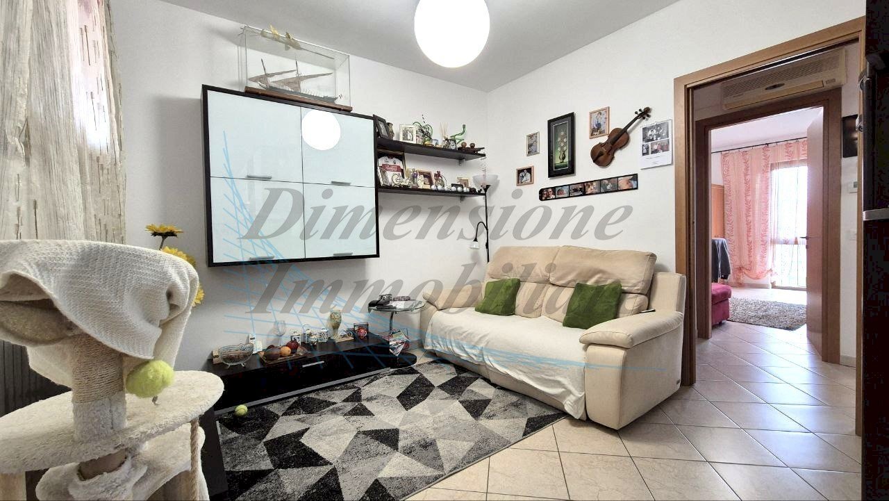 photo_16_2025-05-08_12-43-17.jpg - Trilocale Via della Repubblica, Rosignano Marittimo - foto 1