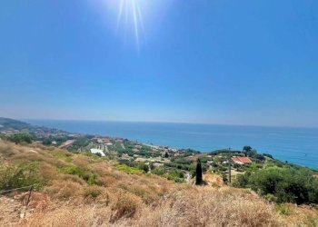 3.jpg - Villa Regione Leschea, Cipressa - photo 15