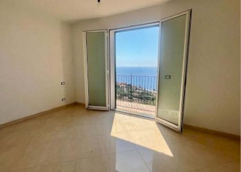 8.jpg - Villa Regione Leschea, Cipressa - photo 26