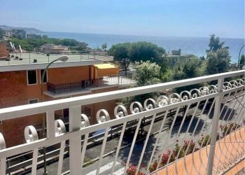 2.jpg - Trilocale via Padre Semeria 456, Sanremo - foto 3