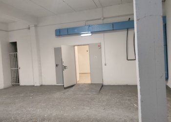 10.jpg - Warehouse strada Valle Armea, Sanremo - photo 9