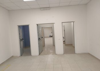 11.1.jpg - Warehouse strada Valle Armea, Sanremo - photo 10