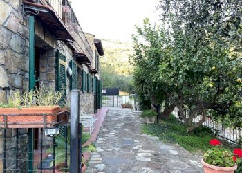 13.jpg - Casa indipendente strada Pompeiana 13, Castellaro - foto 14