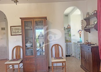salotto3-pt.jpg - Porzione di casa Contrada Conti Coco 20/2, Cocquio-Trevisago - foto 24