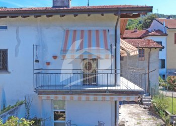 facciata-sud.jpg - Porzione di casa Contrada Conti Coco 20/2, Cocquio-Trevisago - foto 3