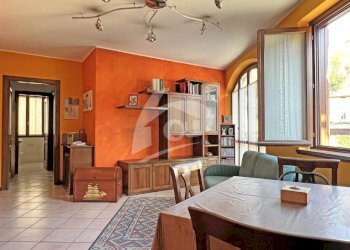 soggiorno - Trilocale Via XXIV Maggio 3c, Cuveglio - foto 1