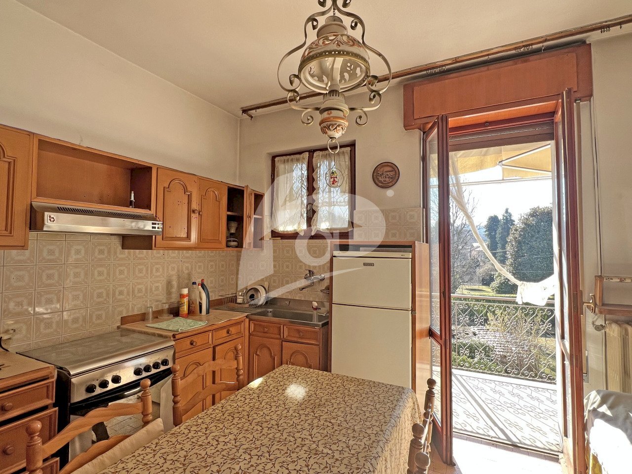 cucina - Appartamento Via Carlo Colombo 22, Travedona-Monate - foto 3