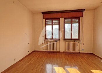 camera da letto - Appartamento Via Carlo Colombo 22, Travedona-Monate - foto 11