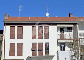 facciata - Appartamento Via Carlo Colombo 22, Travedona-Monate - foto 17