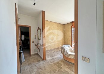 disimpegno - Appartamento Via Carlo Colombo 22, Travedona-Monate - foto 24