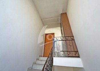 scale - Appartamento Via Carlo Colombo 22, Travedona-Monate - foto 26