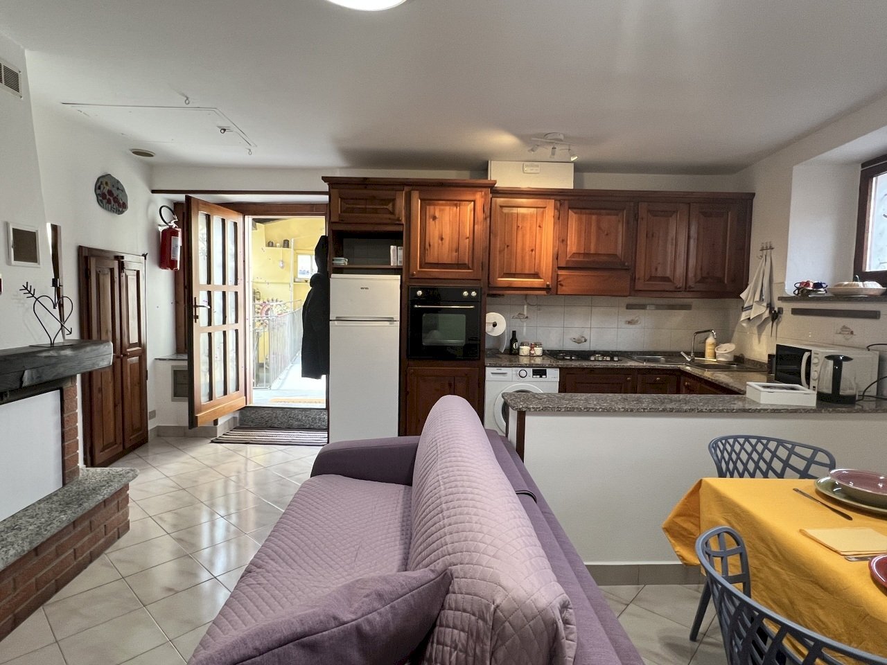 soggiorno - Three-room apartment Via Gramsci 21, Laveno-Mombello - photo 1