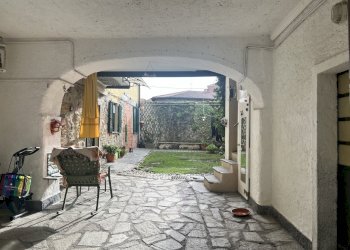 corte ingresso - Three-room apartment Via Gramsci 21, Laveno-Mombello - photo 17