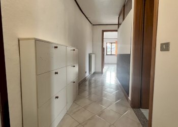disimpegno - Three-room apartment Via Gramsci 21, Laveno-Mombello - photo 21