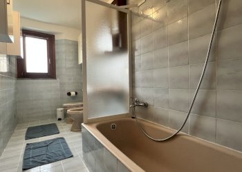 bagno - Three-room apartment Via Gramsci 21, Laveno-Mombello - photo 22