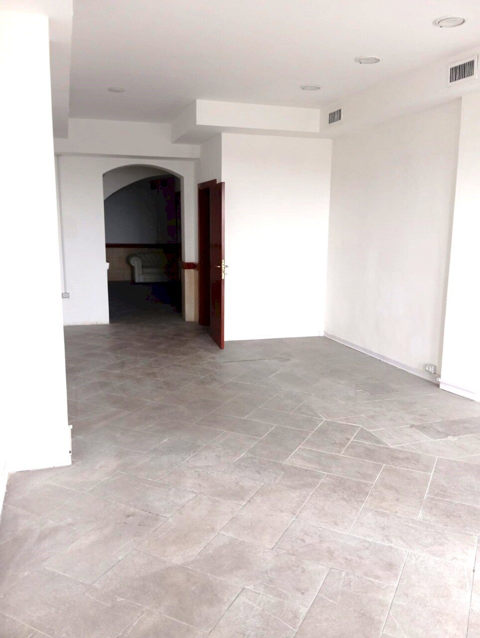 WhatsApp Image 2025-12-23 at 11.42.09 (1).jpeg - Mobili - Arredamento Via Vardesca 10, Frascati - foto 2