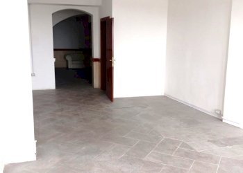 WhatsApp Image 2025-12-23 at 11.42.09 (1).jpeg - Mobili - Arredamento Via Vardesca 10, Frascati - foto 2