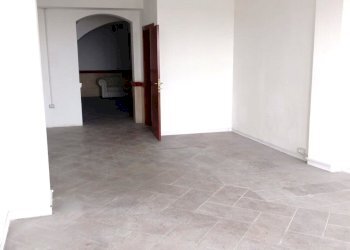 WhatsApp Image 2025-12-23 at 11.42.09.jpeg - Mobili - Arredamento Via Vardesca 10, Frascati - foto 3