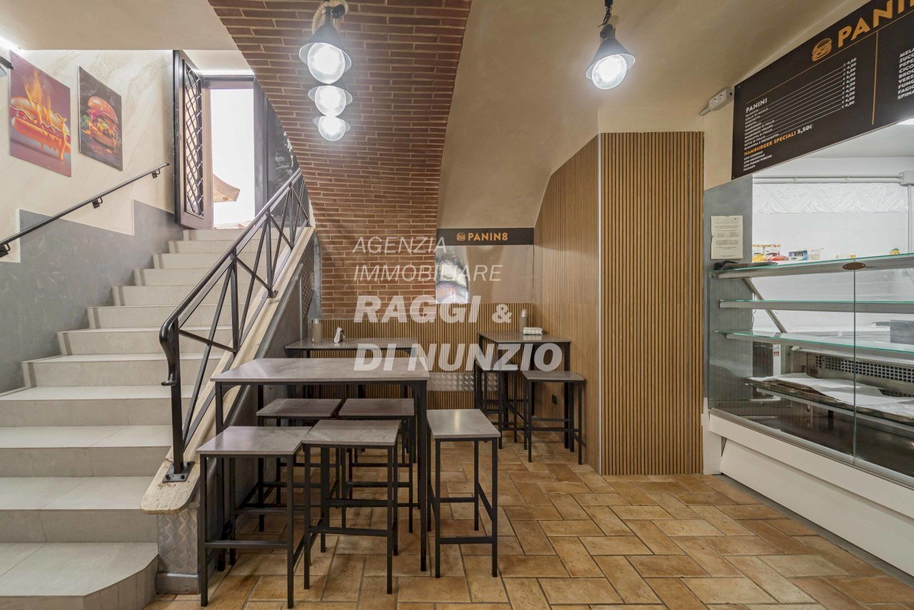 WEB_003.jpg - Locale Commerciale Corso Italia 2, Frascati - foto 2