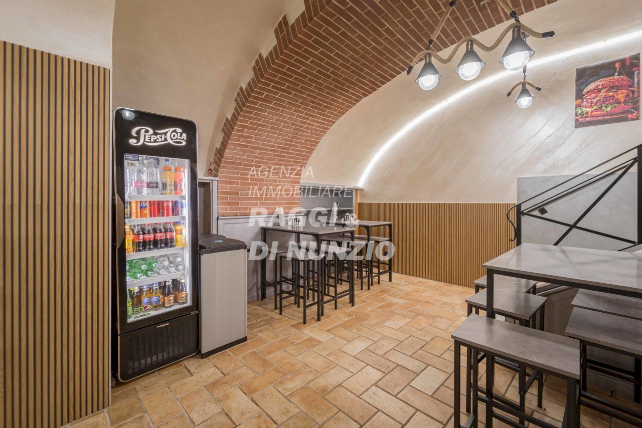 WEB_004.jpg - Locale Commerciale Corso Italia 2, Frascati - foto 3