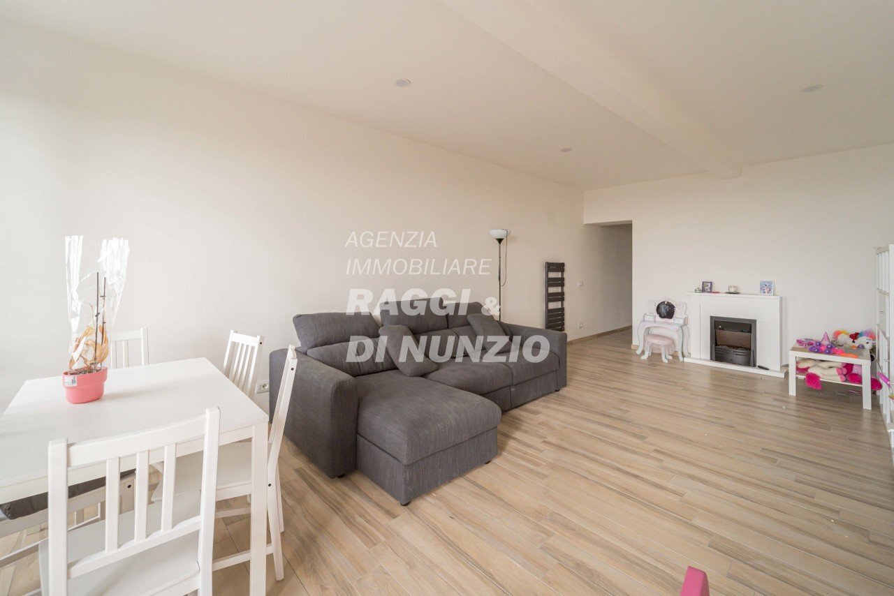 WEB_007.jpg - Appartamento Piazza Monte Grappa 11, Frascati - foto 2