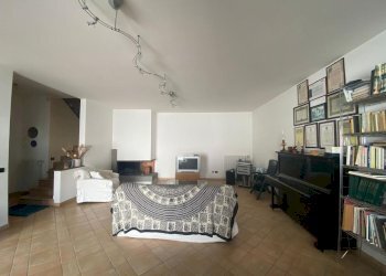 Immagine WhatsApp 2025-03-04 ore 12.45.44_077cb4cf - Villa Via Campoleone 37B, Ariccia - foto 13