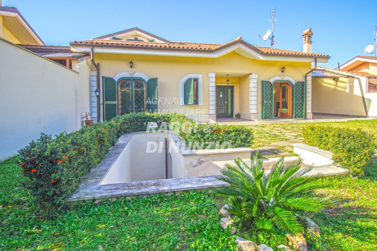 WhatsApp Image 2025-02-18 at 11.12.09 (1).jpg - Villa Via Padre Antonio Rocchi  78, Grottaferrata - foto 2