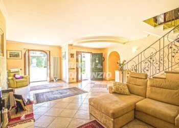 WhatsApp Image 2025-02-18 at 11.12.11 (3).jpg - Villa Via Padre Antonio Rocchi  78, Grottaferrata - foto 10