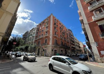 PHOTO-2025-10-08-12-19-00.jpeg - Appartamento Via Dante Alighieri 182, Bari - foto 1