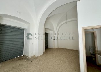 IMG_7091.JPG - Locale Commerciale VIA VISCONTI  85, Bari - foto 14