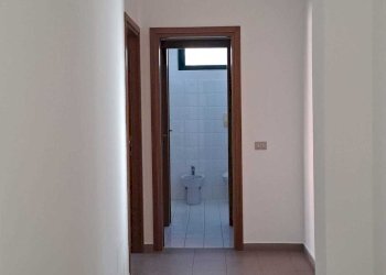 WhatsApp Image 2025-10-09 at 17.13.04.jpeg - Office Via Rimembranze, Amelia - photo 9