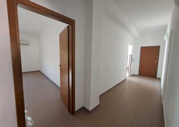 WhatsApp Image 2025-10-09 at 17.13.05 (2).jpeg - Office Via Rimembranze, Amelia - photo 11