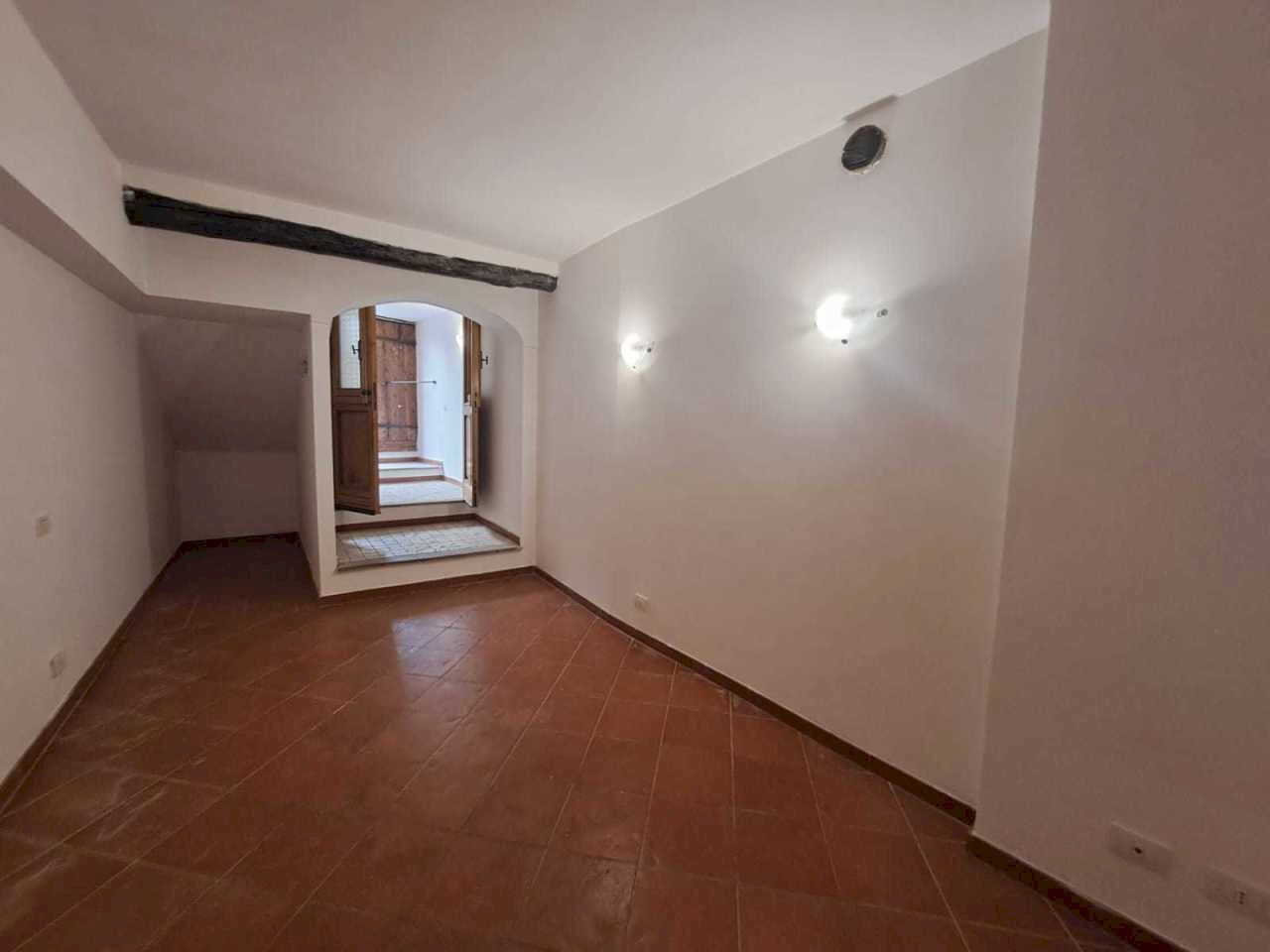 10.jpeg - Three-room apartment Via Leone IV, Amelia - photo 2