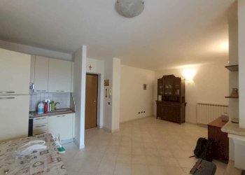 WhatsApp Image 2025-07-28 at 09.58.52 (2).jpeg - Quadrilocale Via Rimembranze, Amelia - foto 1