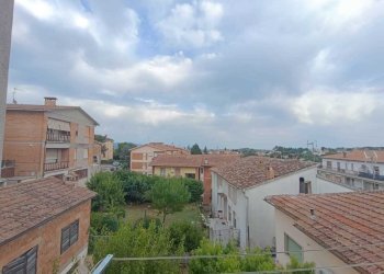 WhatsApp Image 2025-07-28 at 09.58.49 (1).jpeg - Quadrilocale Via Rimembranze, Amelia - foto 2