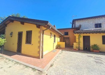 1 Facciata.jpeg - Villa Via Rimembranze 4545, Amelia - photo 2