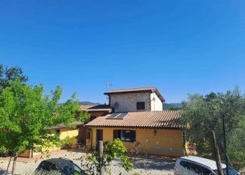 5 Facciata.jpeg - Villa Via Rimembranze 4545, Amelia - photo 6