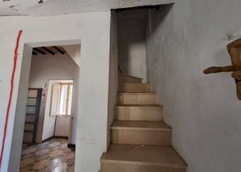 18 Scala.jpeg - Townhouse Via Rimembranze 4545, Amelia - photo 19