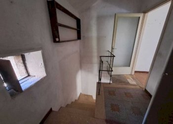 19 Scala.jpeg - Townhouse Via Rimembranze 4545, Amelia - photo 20