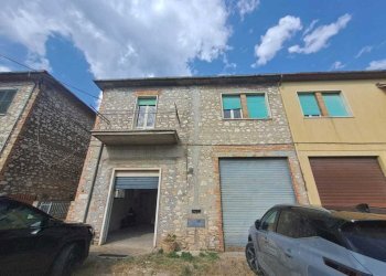 23 Facciata.jpeg - Villa Viale Kennedy, Guardea - foto 1