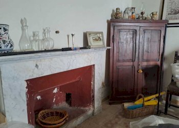 Sala con camino.jpeg - Villa Via Rimembranze, Amelia - photo 7